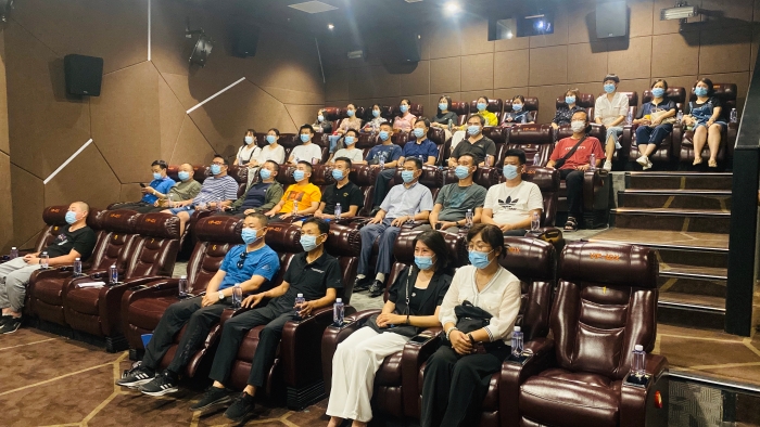 2021-7-2邯鄲管理所組織觀看紅色題材電影《懸崖之上》，作者：張培培