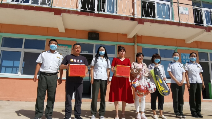 撫寧北收費(fèi)站黨支部：“開(kāi)學(xué)季”系列活動(dòng)之校園志愿行，銘記教師情2