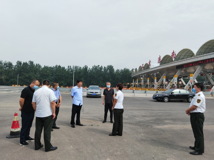 石安分公司領導深入基層督導疫情防控工作 (2)