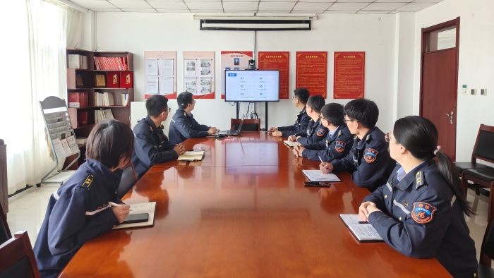 D:\內(nèi)業(yè)綜合崗\文稿\稿件\2025年\2025.04-2024.06\20250418稽核管理中心迅速開展安全生產(chǎn)責(zé)任追究處罰辦法宣貫活動(dòng)\宣貫培訓(xùn)