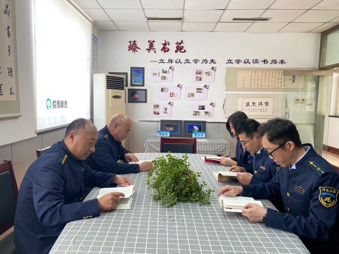 4月23日榛子鎮(zhèn)收費(fèi)站開展讀書活動 (1)